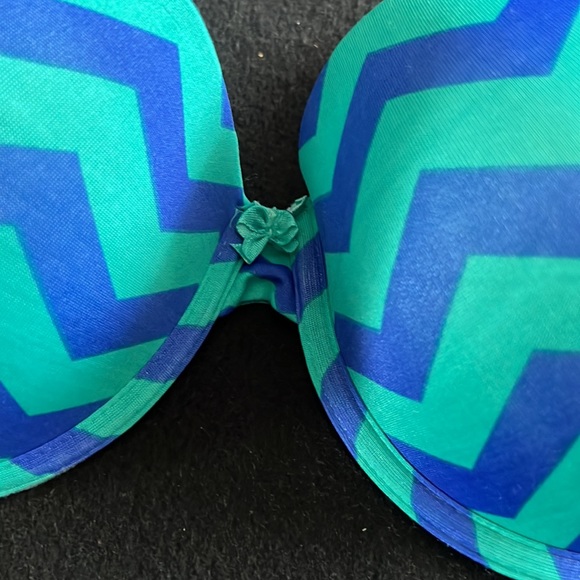 3/$20 NWT Lightly Lined Bow Bras and Deep Plunge Bra size 36DD - Picture 6 of 16